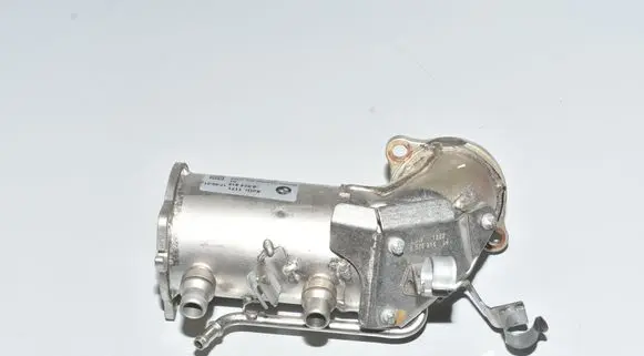 BMW 7 G11 G12 EGR valve cooler 8574815 11718574815