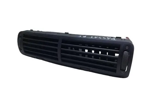Volkswagen PASSAT B5 Dash center air vent grill 3B0819728D