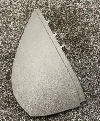 Volkswagen Touareg III Other dashboard part 761858247A