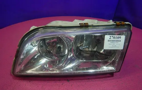 Volvo S40, V40 Headlight/headlamp 7731109L