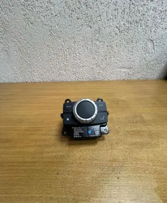 Mercedes-Benz GL X166 Head unit multimedia control A1669003901 A1669014501