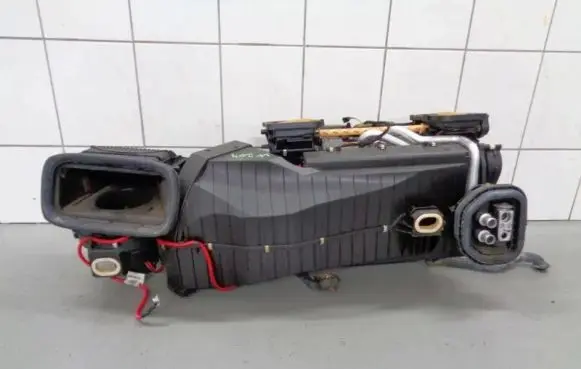 Mercedes-Benz C W204 Heater blower radiator