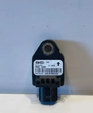 KIA Ceed Airbag deployment crash/impact sensor 95930-A2060