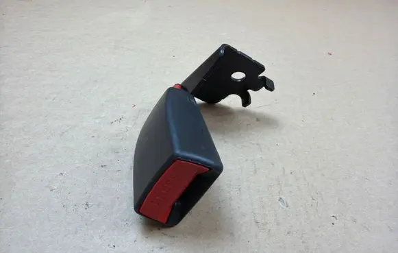 Hyundai i40 Rear seatbelt buckle 20130308