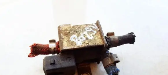 Volkswagen Golf III Turbo solenoid valve 95T270