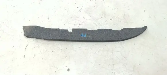 Nissan Qashqai Fender foam support/seal 638204EA0A