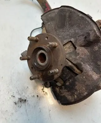 Mazda 6 Front wheel hub spindle knuckle 1233122