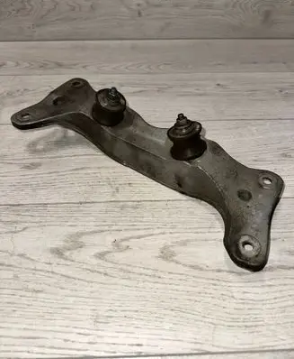 BMW Z4 E89 Gearbox mounting bracket 6783304 783304 13807410