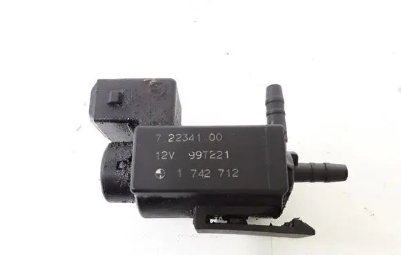 BMW 3 E46 Vacuum valve 1742712 72234100 99T221