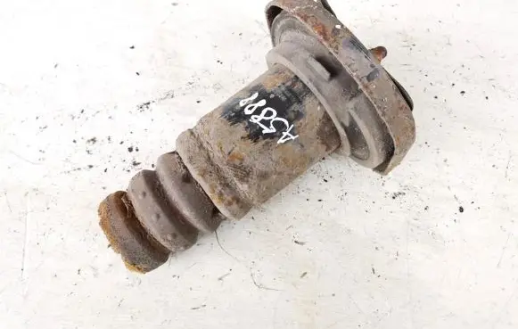 Ford Mondeo MK IV Front coil spring rubber mount 6g915599baa 6g91-5599-baa
