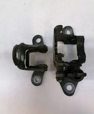 Chrysler Sebring (JS) Rear door upper hinge