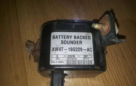 Jaguar S-Type Horn signal xw4t19g229ac