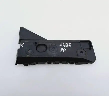 Audi A4 S4 B6 8E 8H Front bumper mounting bracket 8E0807284