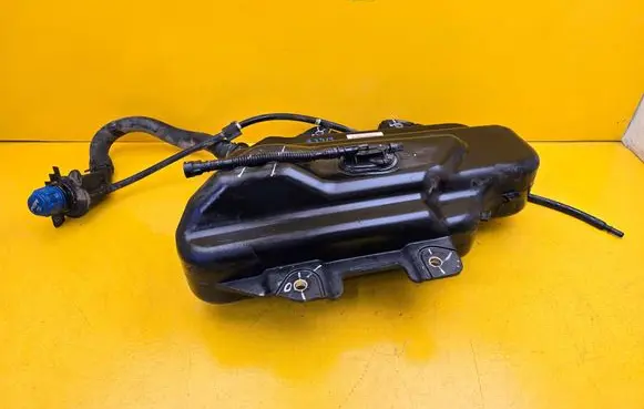 Mercedes-Benz Vito Viano W447 AdBlue liquid reservoir A4474700115