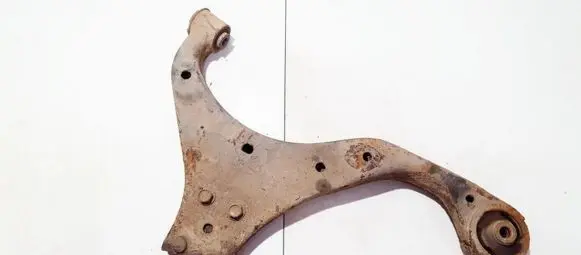 KIA Sportage Front lower control arm/wishbone