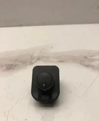 Audi A4 S4 B7 8E 8H Wing mirror switch 8E0959565