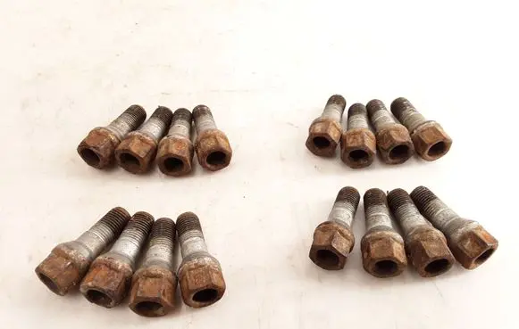 Citroen C5 Nuts/bolts 