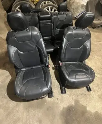 Jeep Cherokee Seat set 