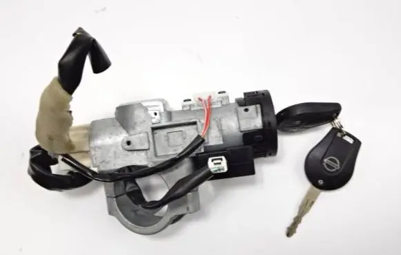 Nissan Juke I F15 Ignition lock