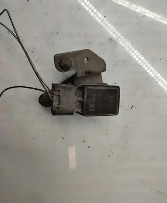 Headlight/headlamp level sensor