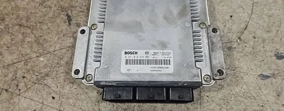 Mitsubishi Space Star Engine control unit/module 0281010438 8200058052
