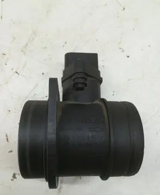 Volkswagen PASSAT B6 Mass air flow meter 038906461B 0281002531