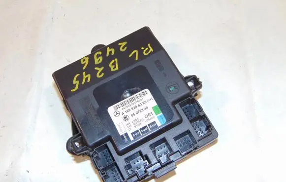Mercedes-Benz B W245 Door control unit/module A1698208326 05072344