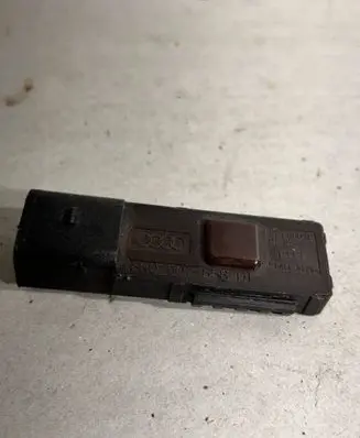 Audi A4 S4 B8 8K Clutch pedal sensor 8K0907658D