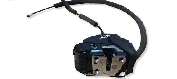 Nissan Leaf II (ZE1) Front door lock