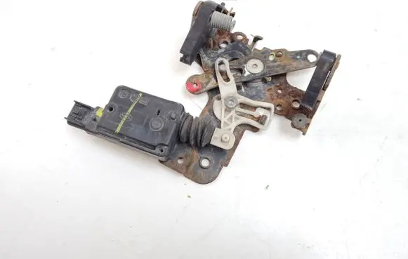 Chevrolet Avalanche Tailgate lock latch 