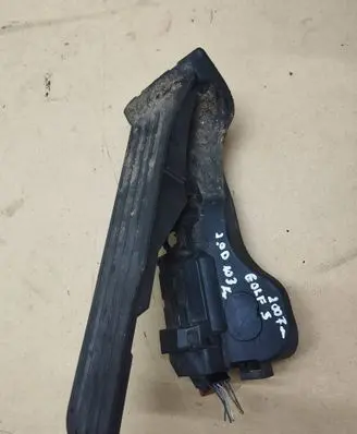 Volkswagen Golf V Accelerator throttle pedal 1K1721503L 6PV00860000