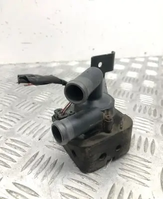 BMW 5 F10 F11 Electric auxiliary coolant/water pump 17669711 9239313 704077140