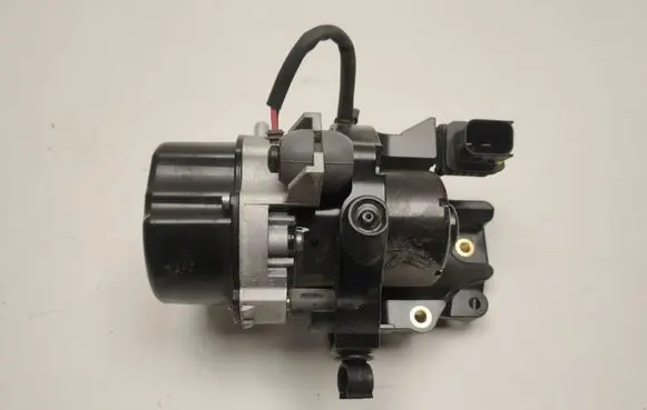 Mercedes-Benz EQC Vacuum pump A0004302200