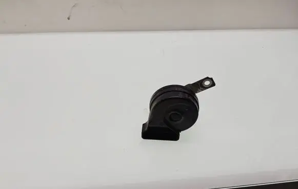 Mercedes-Benz Sprinter W907 W910 Horn signal 3L04092023 02495H7 A9075407387
