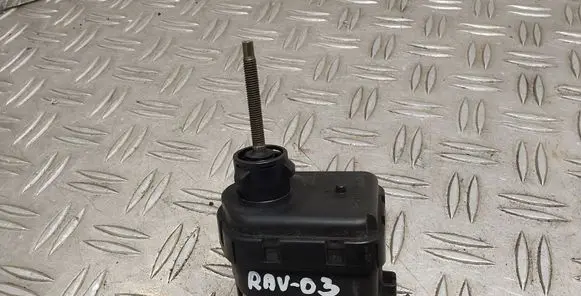 Headlight level adjustment motor