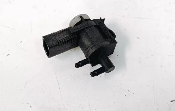 Volkswagen Touareg II Turbo solenoid valve 1K0906283A
