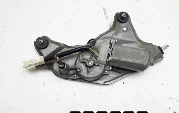 Toyota Prius (XW20) Wiper motor 8513047010 2596000351