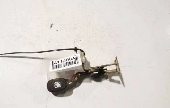 KIA Cerato Fuel tank opening switch