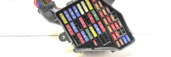 Audi A3 S3 8L Fuse module