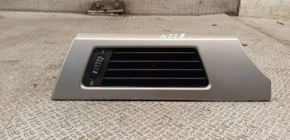 BMW 3 E90 E91 Dashboard side air vent grill/cover trim 7132847 6922633