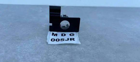 Opel Crossland X Rear parking sensor holder (PDC) 13478123