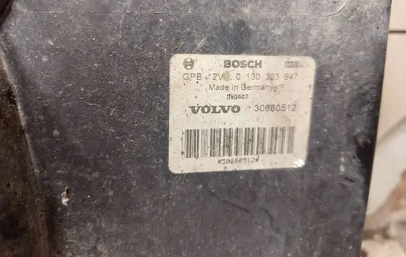 Volvo V70 Electric radiator cooling fan 30680512 0130303947 50680512