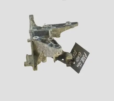 Peugeot 308 Engine mounting bracket 9684613880 A1S19C03