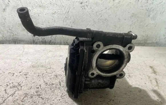 Mazda 6 Throttle valve RF7J136B0D