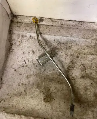 Toyota Prius (XW20) Oil level dip stick 