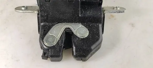 Fiat 500 Tailgate/trunk/boot lock/catch/latch 55701971