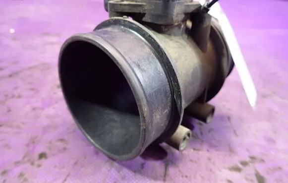 Volvo S60 Mass air flow meter 9202199