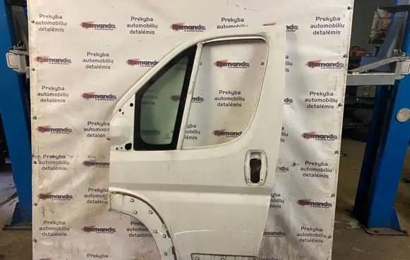 Door (2 Door Coupe)
