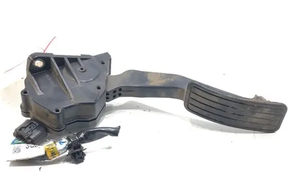 Subaru XV I Accelerator throttle pedal 36010FJ010