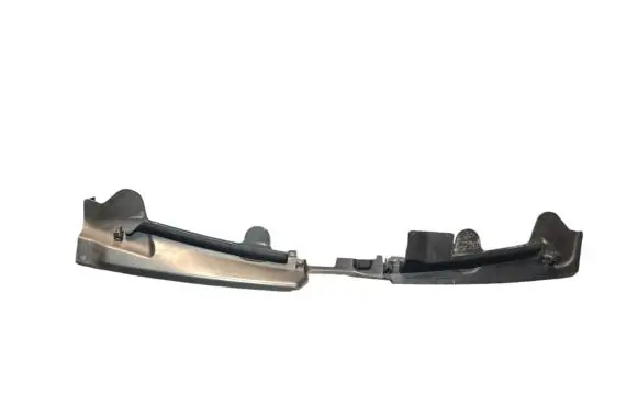 Volkswagen PASSAT B7 Engine bonnet/hood lock trim molding 3AA121330
